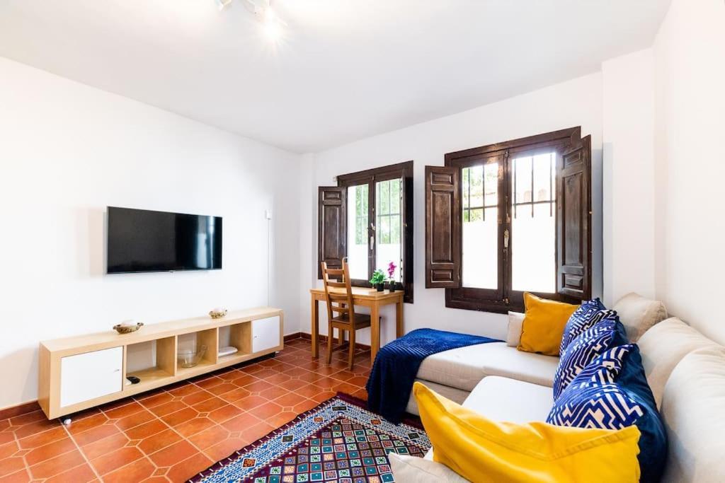 Wekey Homes Albaicin, A Los Pies De La Alhambra Granada Bagian luar foto