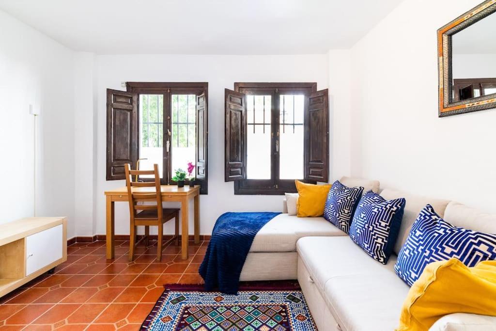 Wekey Homes Albaicin, A Los Pies De La Alhambra Granada Bagian luar foto