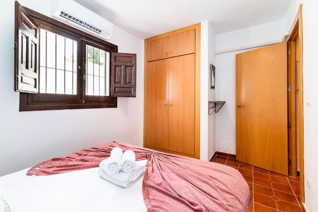 Wekey Homes Albaicin, A Los Pies De La Alhambra Granada Bagian luar foto